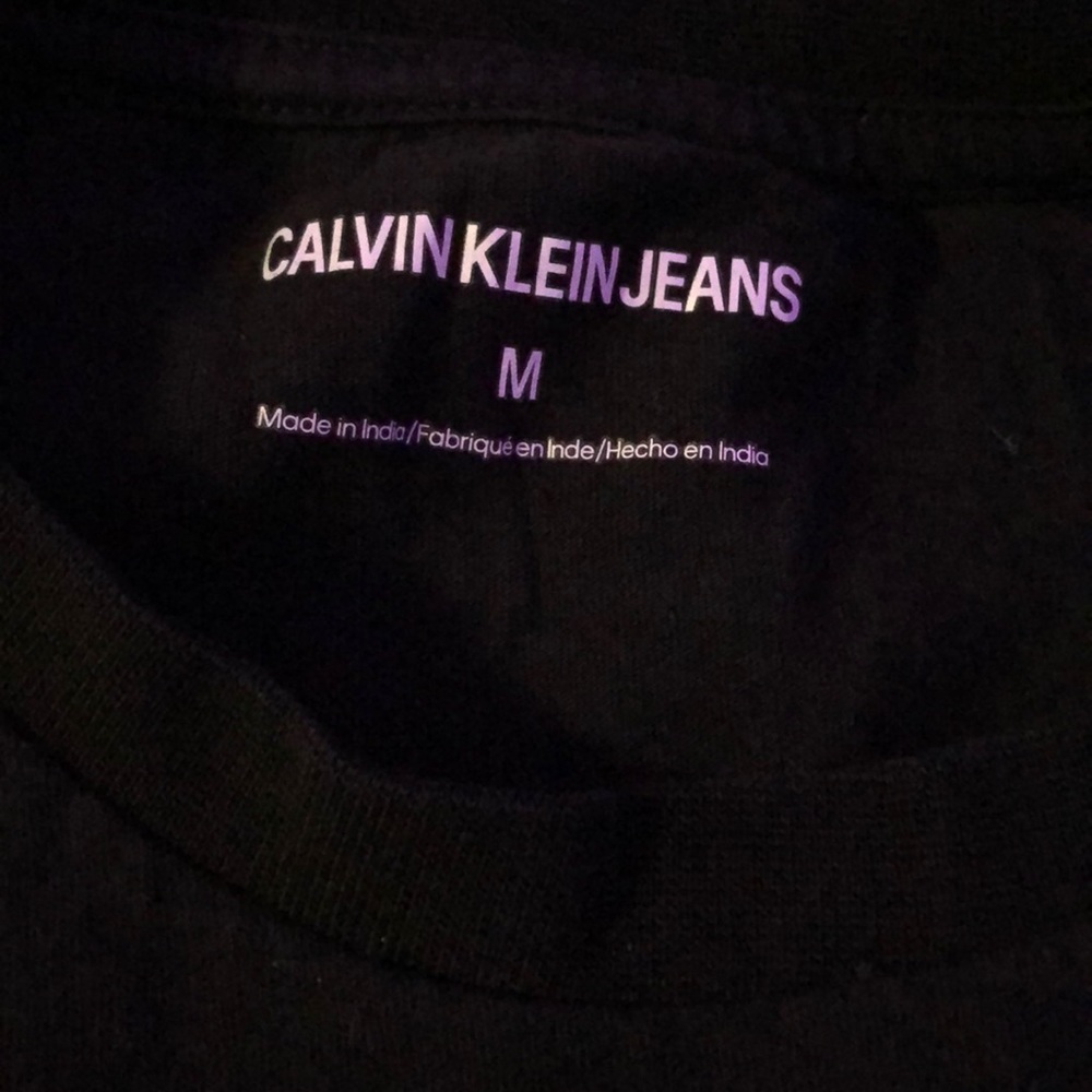 Shirt - Picture 2 of 2